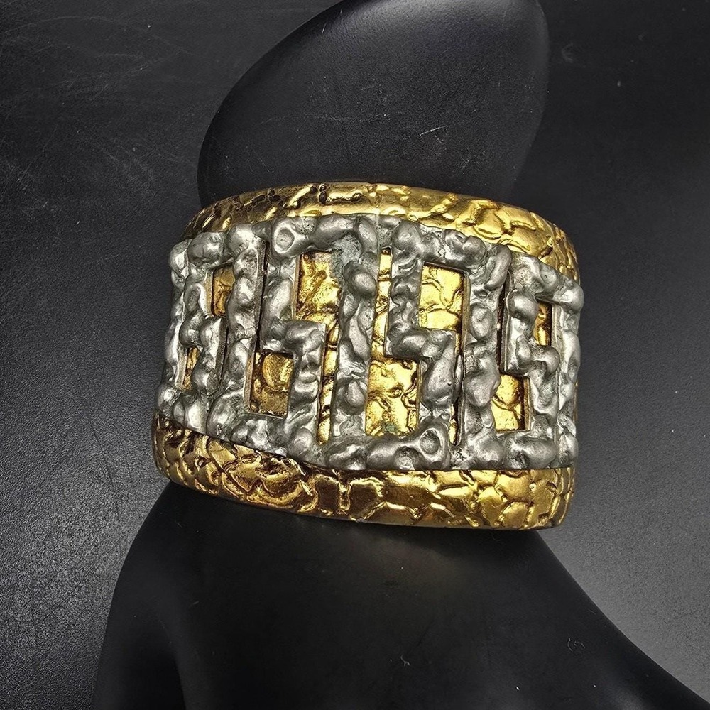 Tancer II Geometric Pattern Cuff Bracelet Gold Tone Silver Tone Vintage Clamper
